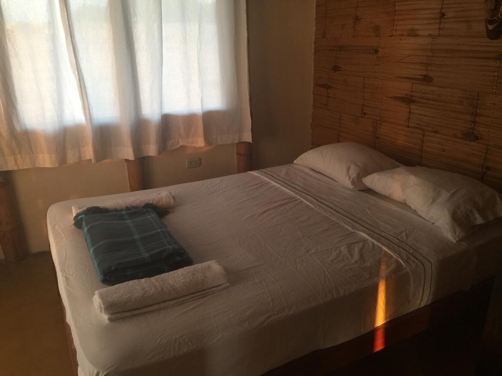 瓦尔塔科海滩文化酒店Canoas de Punta Sal